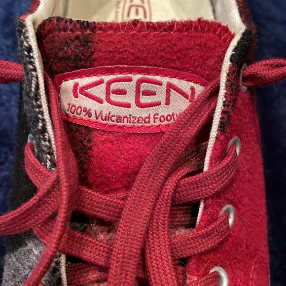 Keen Shoes Keen Plaid Bumper Tennis Shoes Poshmark